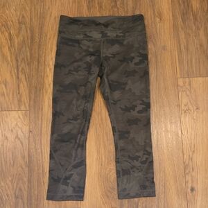 Womens Lululemon Camouflage Leggings